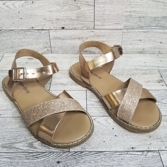 Tucker+Tate Arya Cross Strap Rose Gold 11M Glitter Faux Leather Open Toe… - Picture 1 of 8